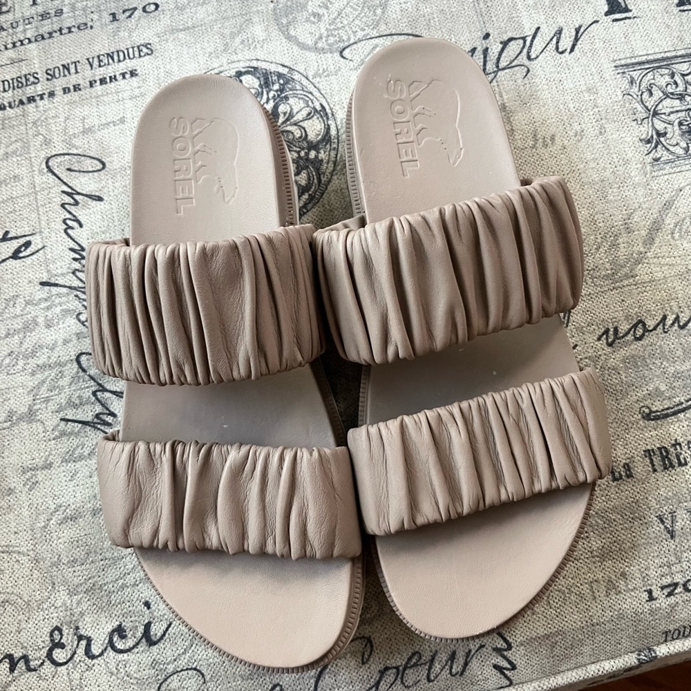 Sorel Women's Taupe Ruched Double Strap leather Slide Sandals